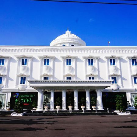Singapore City Hotel Batu Bara Sungaibalai Extérieur photo