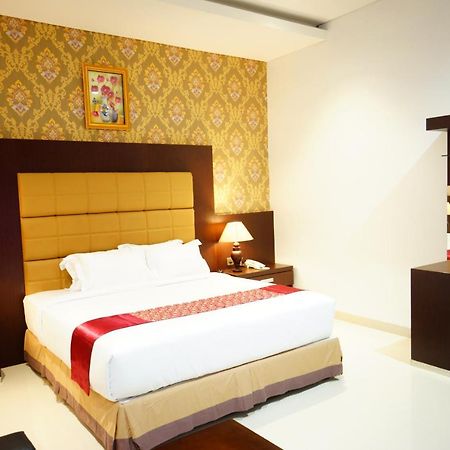 Singapore City Hotel Batu Bara Sungaibalai Extérieur photo