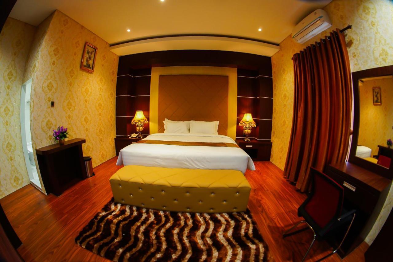 Singapore City Hotel Batu Bara Sungaibalai Extérieur photo