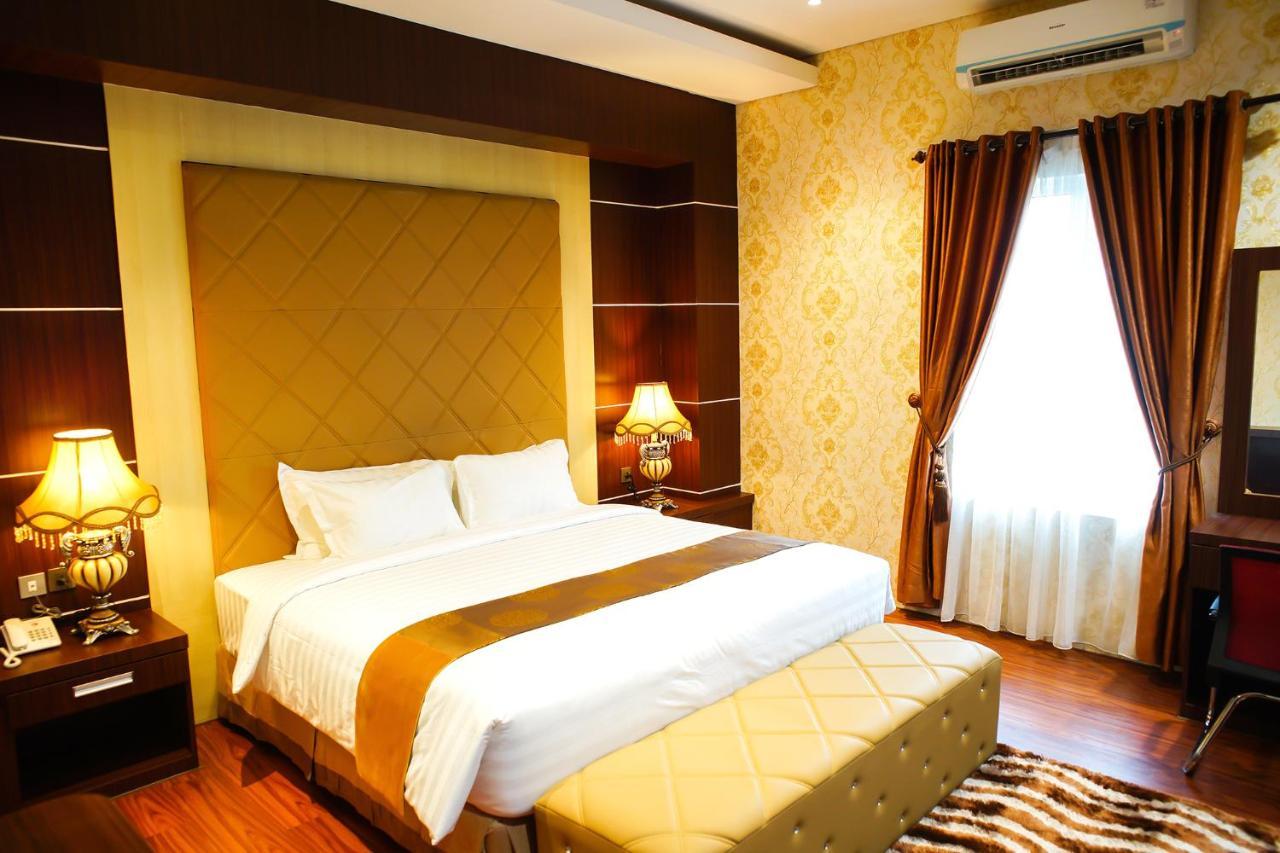 Singapore City Hotel Batu Bara Sungaibalai Extérieur photo