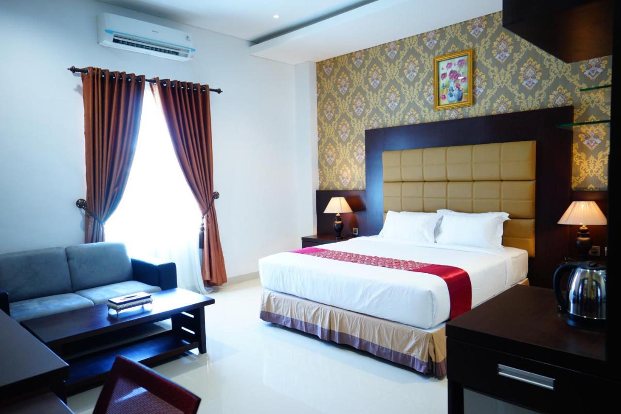 Singapore City Hotel Batu Bara Sungaibalai Extérieur photo