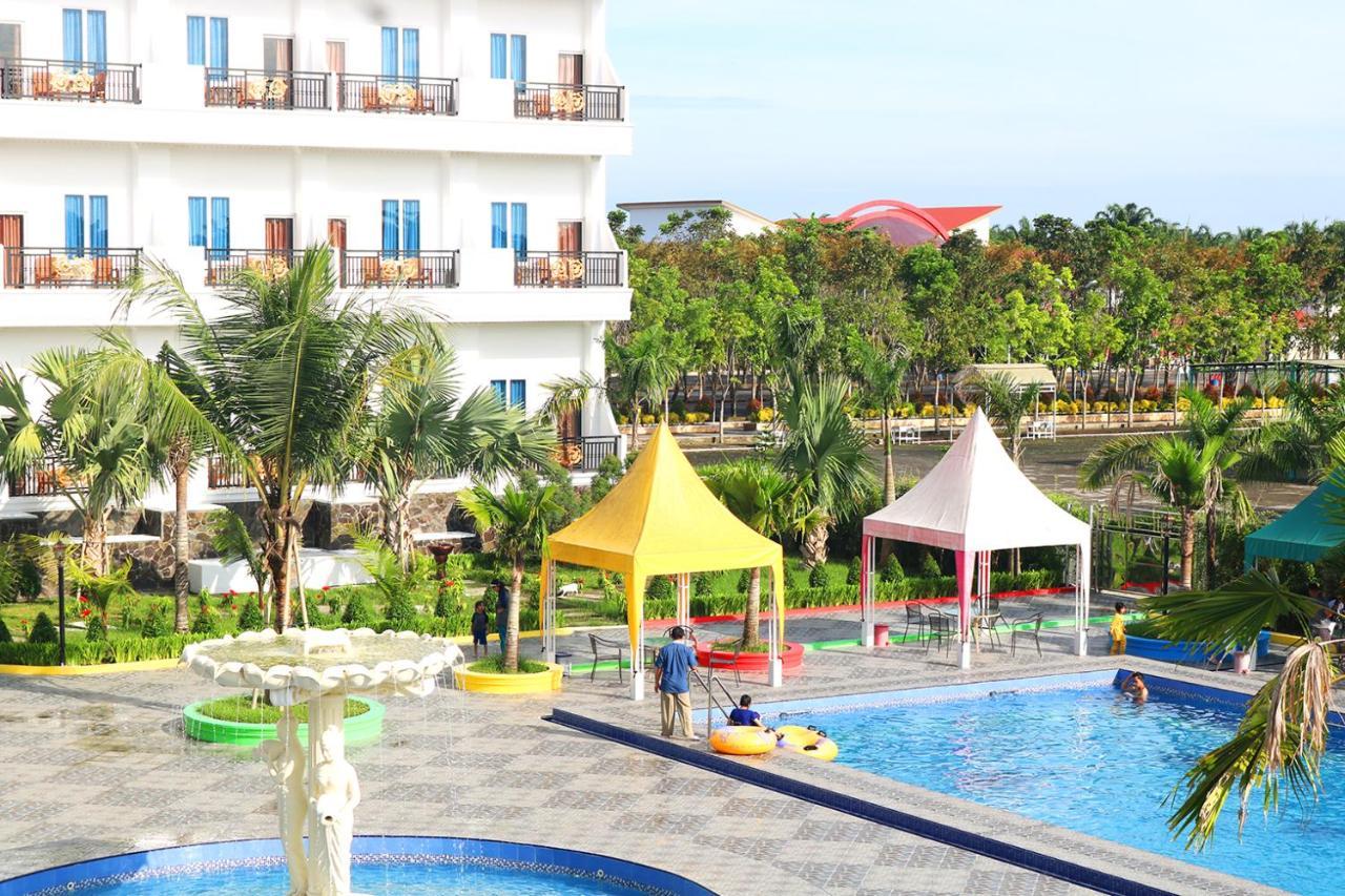 Singapore City Hotel Batu Bara Sungaibalai Extérieur photo